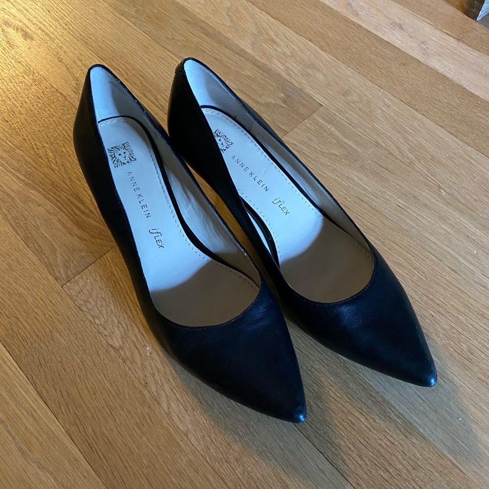 Anne Klein iflex pumps